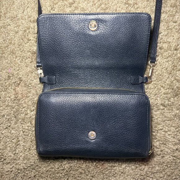 Tory Burch Black Pebbled Leather Crossbody Bag with Gold Accents - Picture 3 of 8